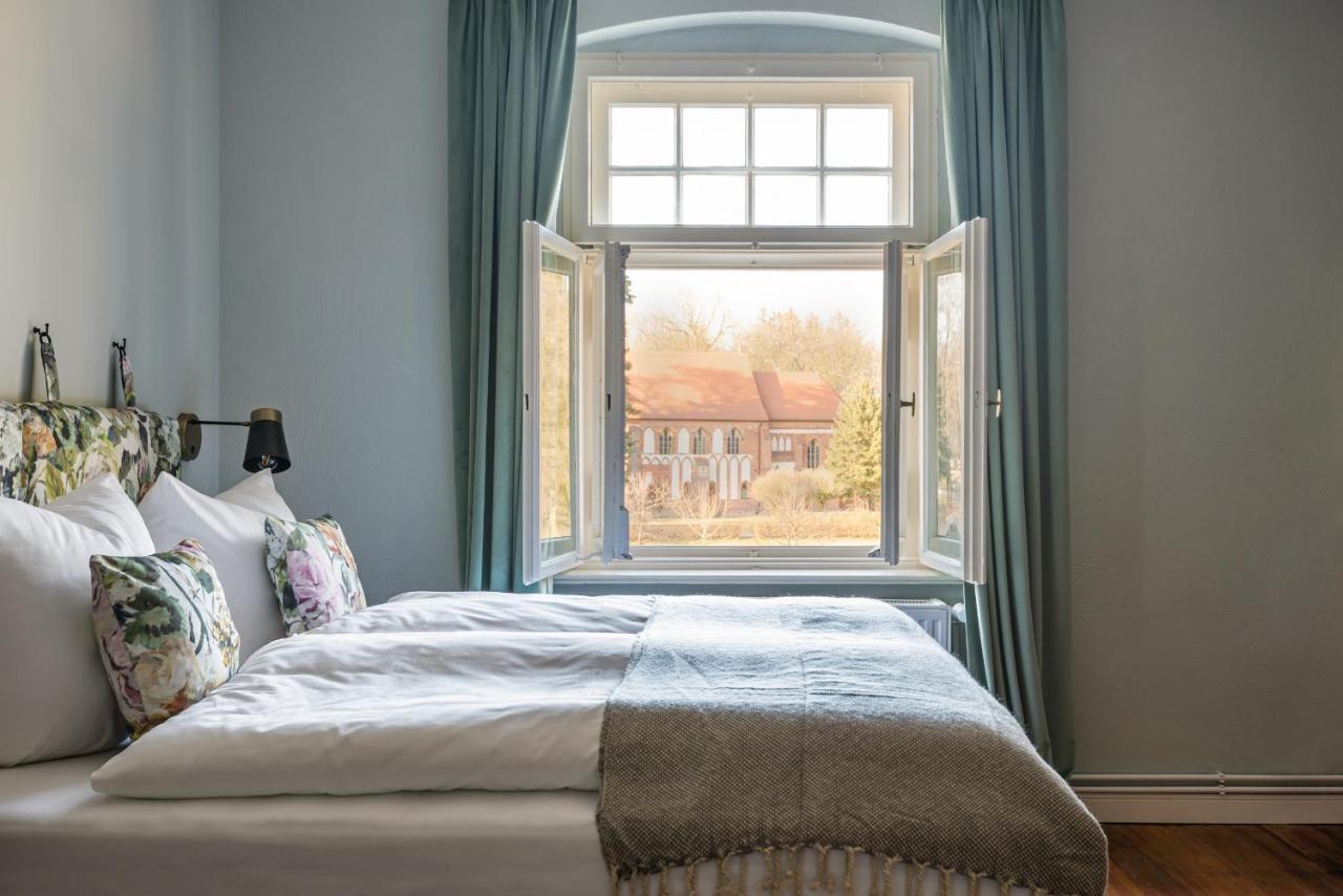 Klostergartenhotel Marienfliess Stepenitz Екстериор снимка